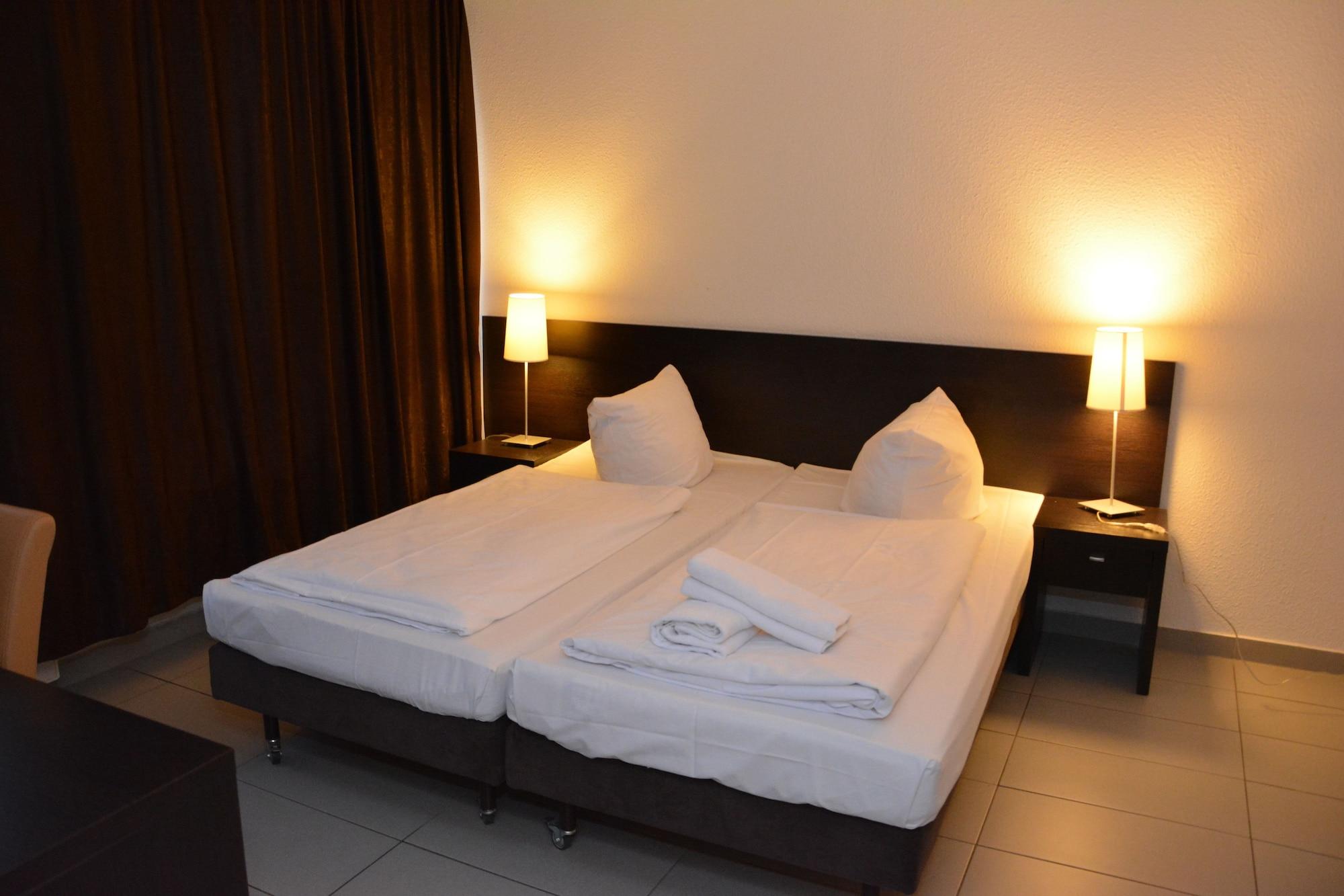 Mosel Hotel Frankfurt am Main Eksteriør bilde