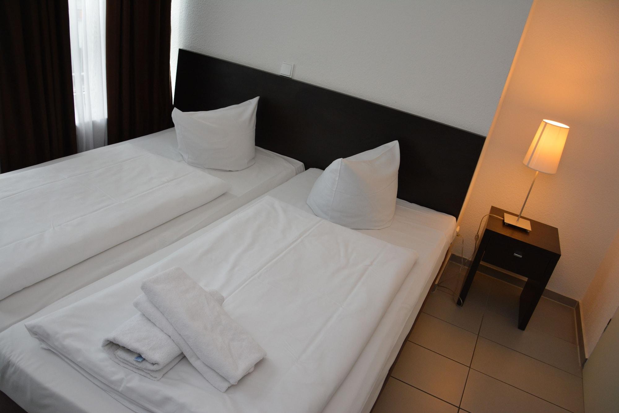 Mosel Hotel Frankfurt am Main Eksteriør bilde