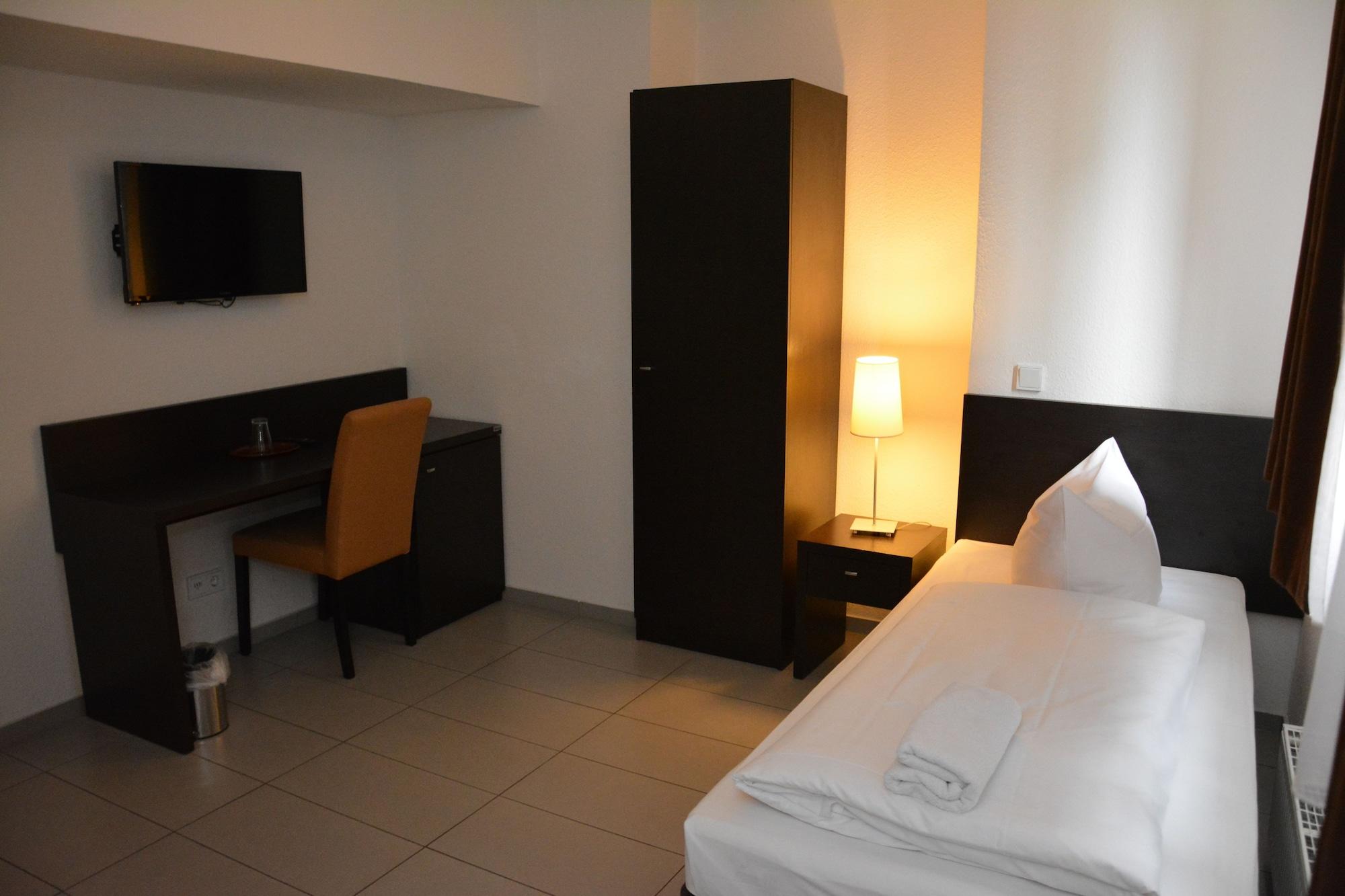Mosel Hotel Frankfurt am Main Eksteriør bilde