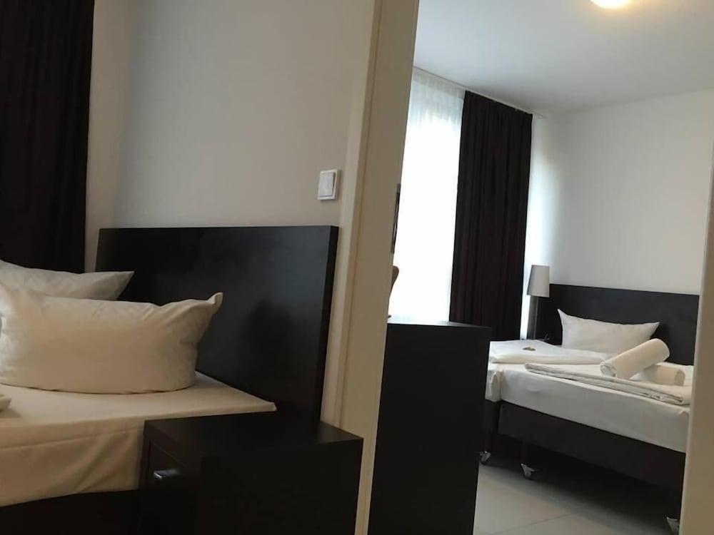 Mosel Hotel Frankfurt am Main Eksteriør bilde