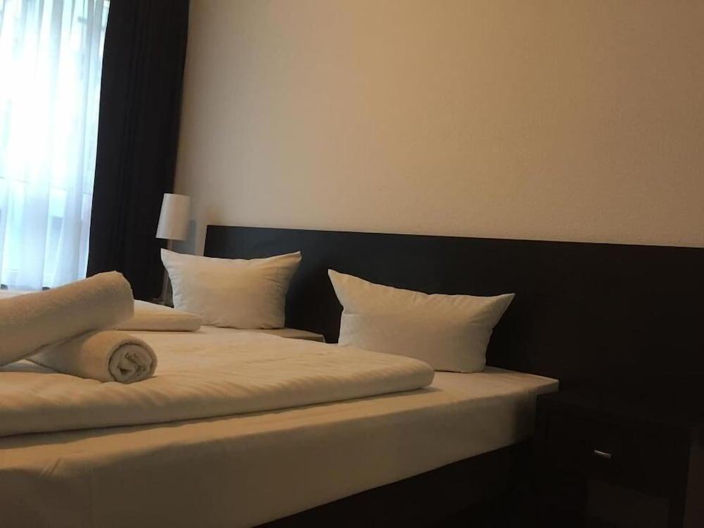 Mosel Hotel Frankfurt am Main Eksteriør bilde