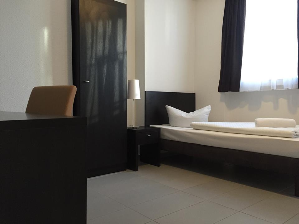 Mosel Hotel Frankfurt am Main Eksteriør bilde