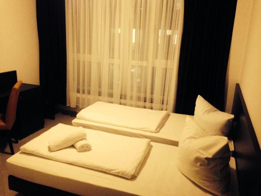 Mosel Hotel Frankfurt am Main Eksteriør bilde